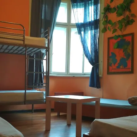 Compass ホステル