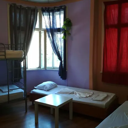 Compass ホステル